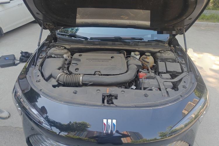 Used Buick LaCrosse 2023 28T Prestige Edition Engine Bay