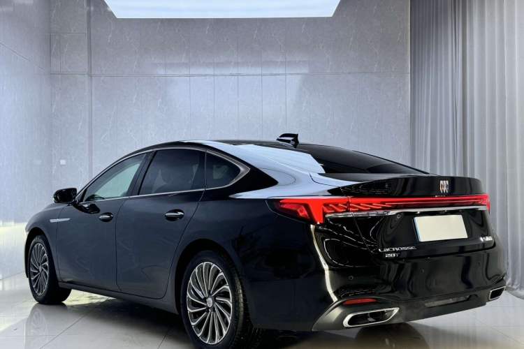 Used Buick LaCrosse 2023 28T Prestige Edition Exterior 3
