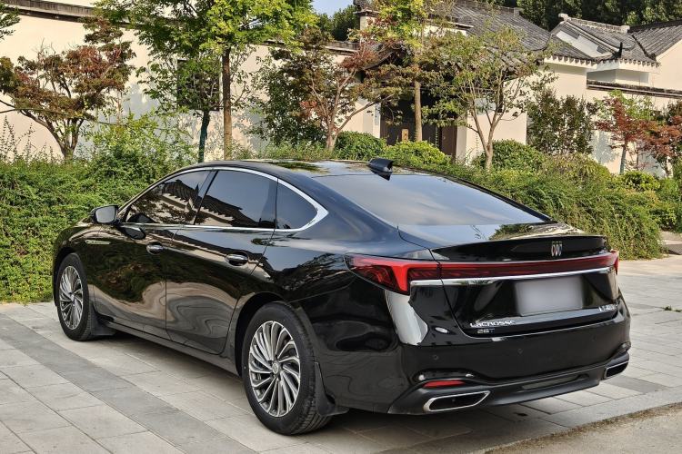 Used Buick LaCrosse 2023 28T Prestige Edition Exterior 4
