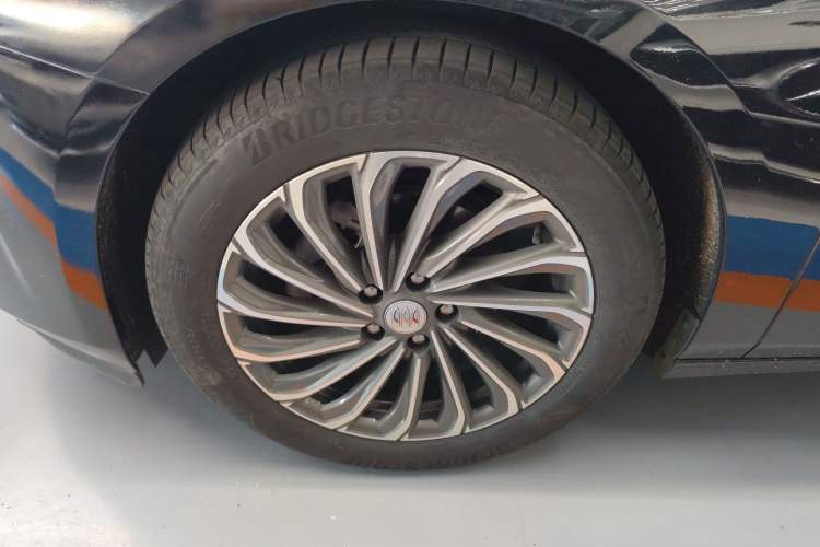 Used Buick LaCrosse 2023 28T Prestige Edition Exterior 4