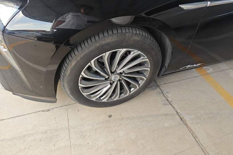Used Buick LaCrosse 2023 28T Prestige Edition Exterior 4