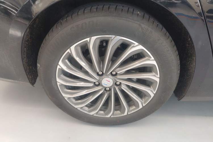 Used Buick LaCrosse 2023 28T Prestige Edition Exterior 5