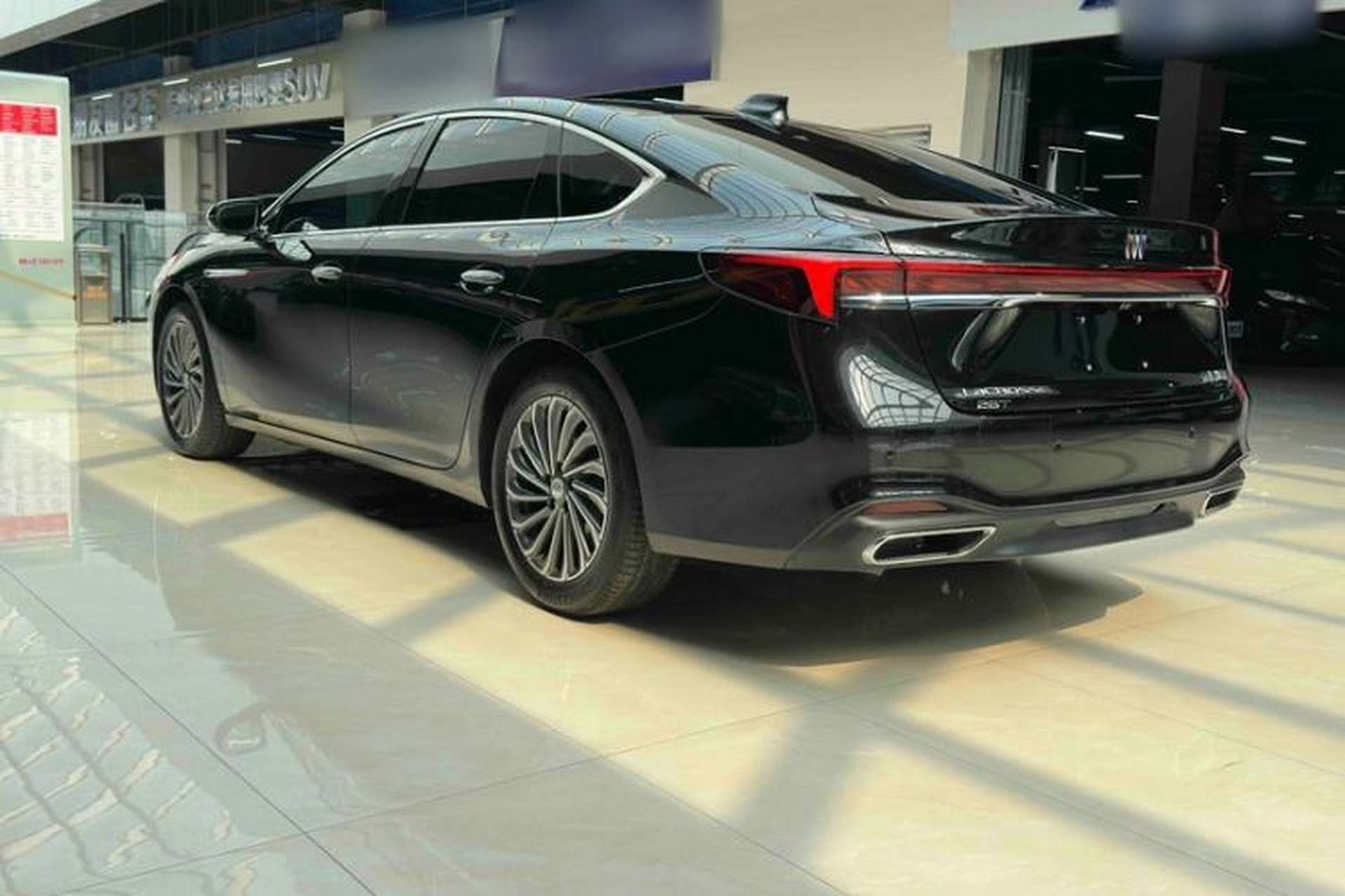 Used Buick LaCrosse 2023 28T Prestige Edition Exterior 9