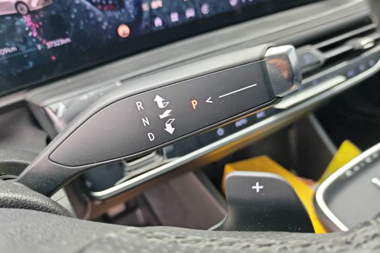 Used Buick LaCrosse 2023 28T Prestige Edition Gear Lever