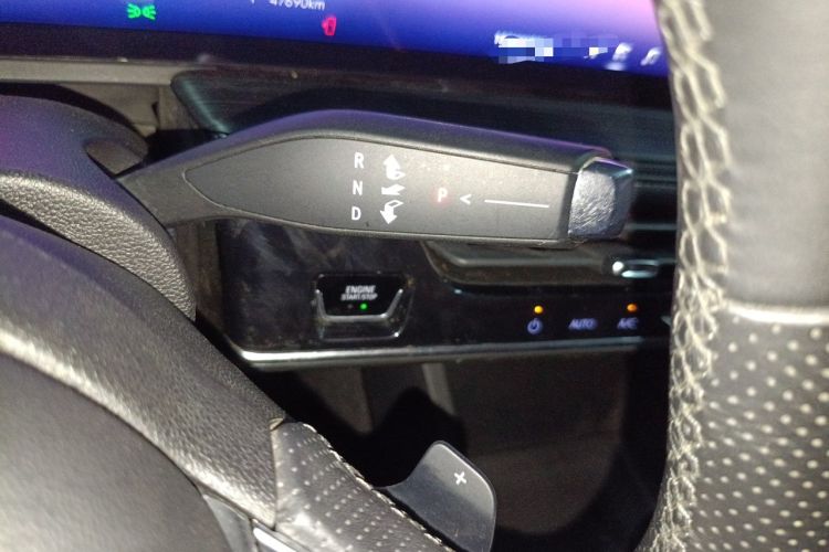 Used Buick LaCrosse 2023 28T Enjoyment Edition Gear Lever
