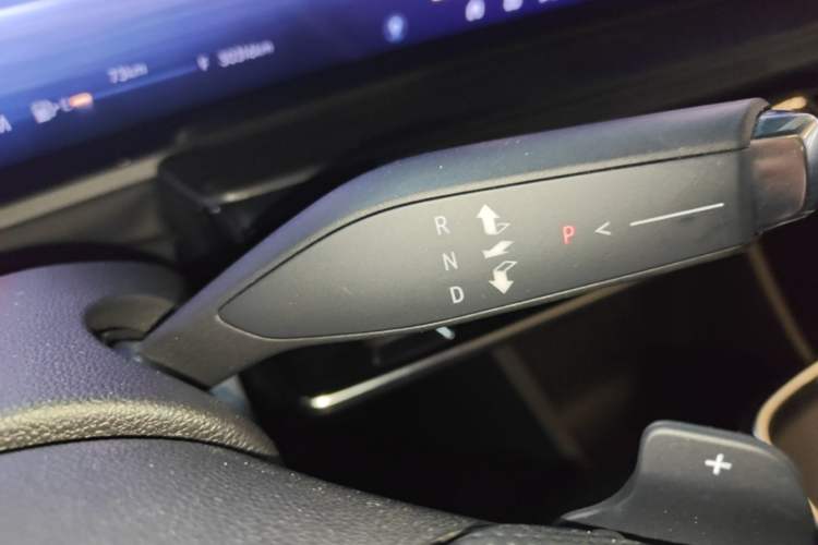 Used Buick LaCrosse 2023 28T Prestige Edition Gear Lever