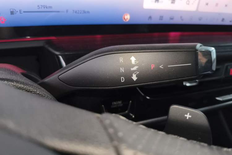 Used Buick LaCrosse 2023 28T Prestige Edition Gear Lever