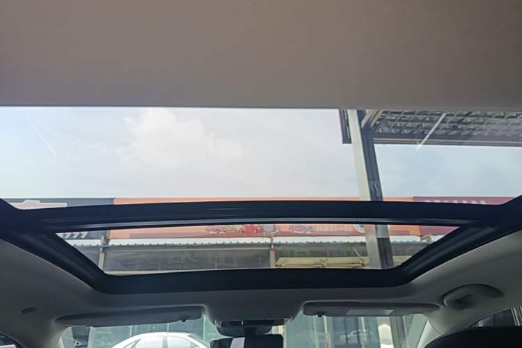 Used Buick LaCrosse 2023 28T Prestige Edition Headliner