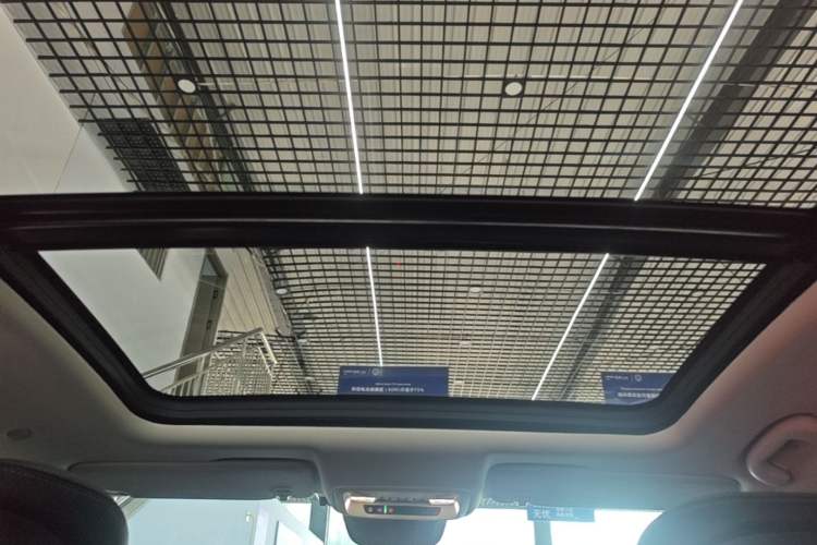 Used Buick LaCrosse 2023 28T Prestige Edition Headliner