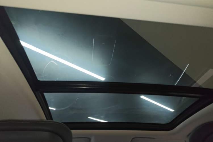 Used Buick LaCrosse 2023 28T Prestige Edition Headliner