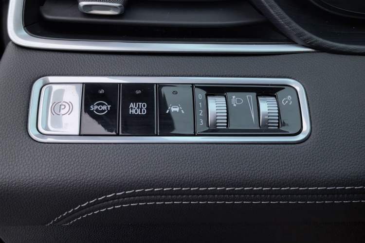 Used Buick LaCrosse 2023 28T Prestige Edition Interior 11