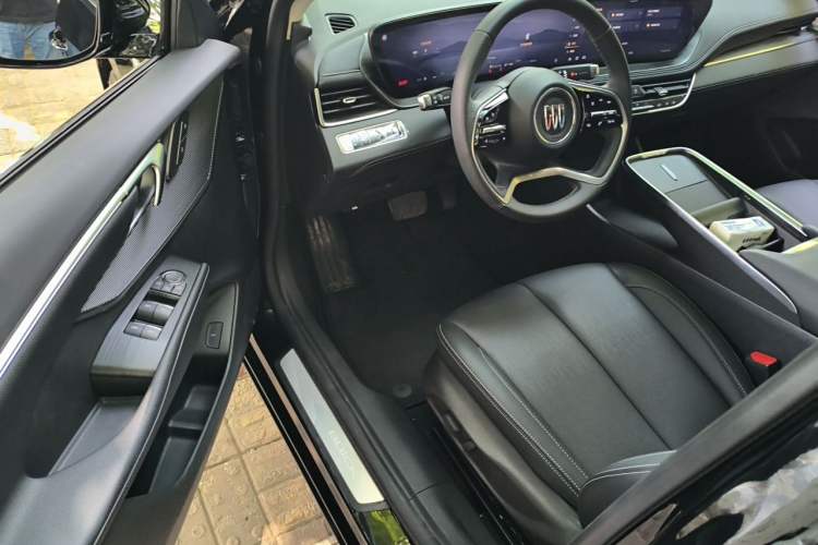 Used Buick LaCrosse 2023 28T Enjoyment Edition Interior 3