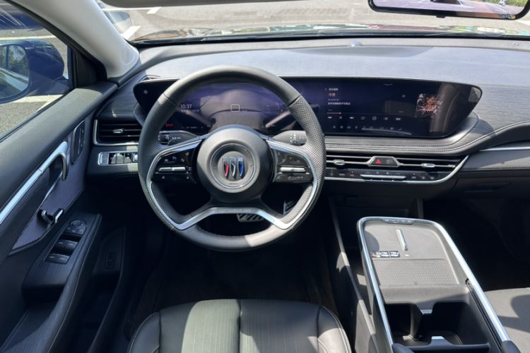 Used Buick LaCrosse 2023 28T Prestige Edition Interior 4