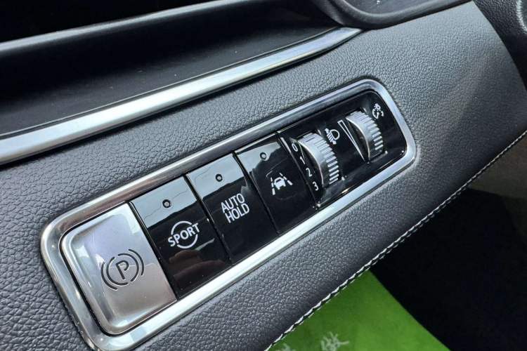 Used Buick LaCrosse 2023 28T Prestige Edition Interior 6