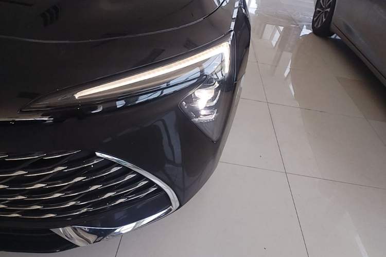 Used Buick LaCrosse 2023 28T Prestige Edition Left Front Headlight