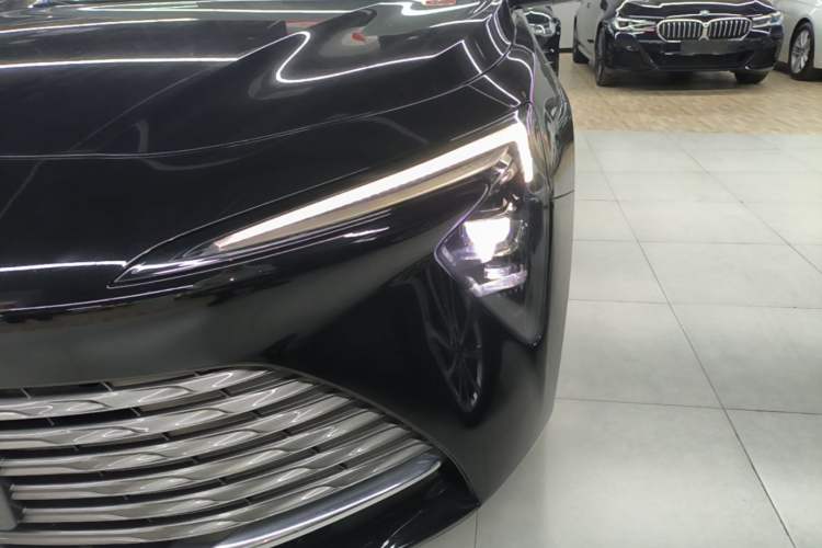 Used Buick LaCrosse 2023 28T Prestige Edition Left Front Headlight
