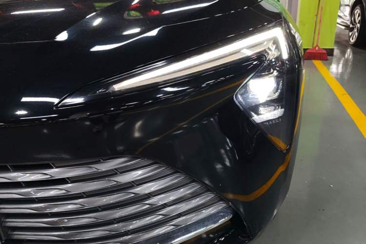 Used Buick LaCrosse 2023 28T Prestige Edition Left Front Headlight