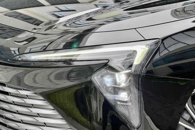 Used Buick LaCrosse 2023 28T Prestige Edition Left Front Headlight
