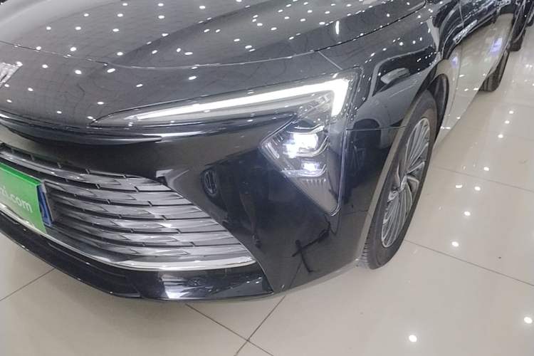 Used Buick LaCrosse 2023 28T Prestige Edition Left Front Headlight