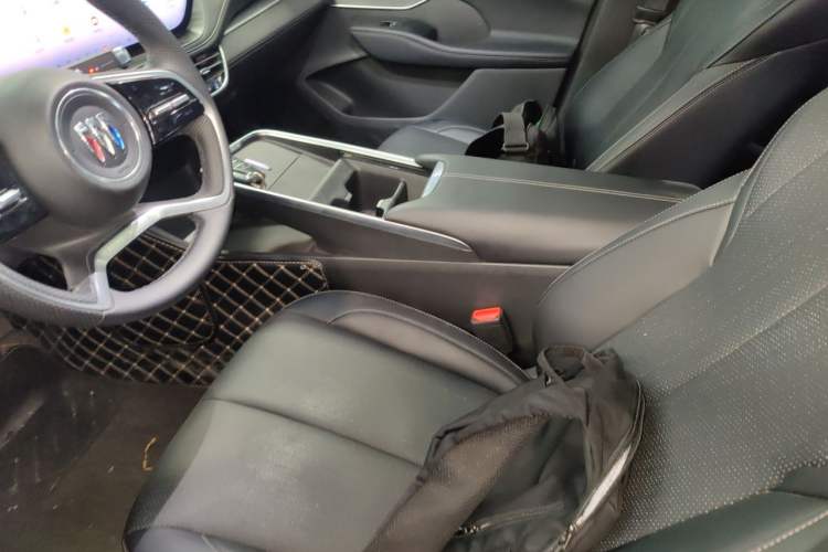 Used Buick LaCrosse 2023 28T Enjoyment Edition Left Front Seat