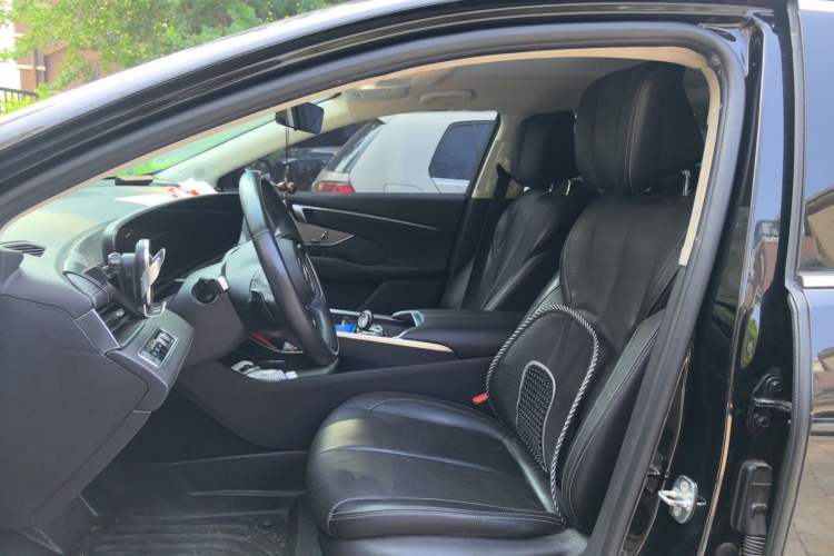 Used Buick LaCrosse 2023 28T Prestige Edition Left Front Seat