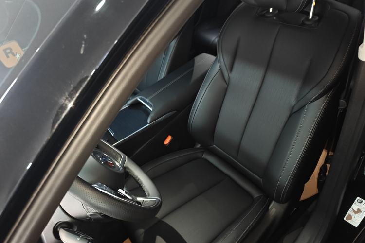 Used Buick LaCrosse 2023 28T Enjoyment Edition Left Front Seat