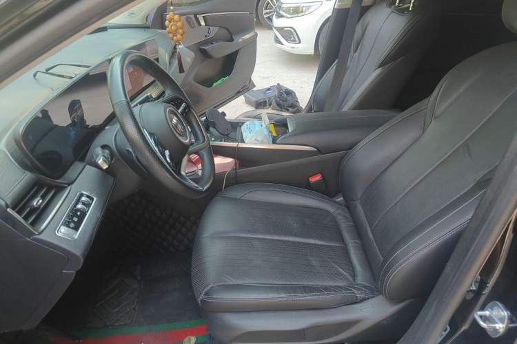 Used Buick LaCrosse 2023 28T Prestige Edition Left Front Seat