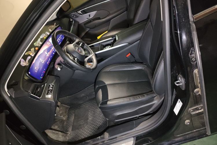 Used Buick LaCrosse 2023 28T Prestige Edition Left Front Seat
