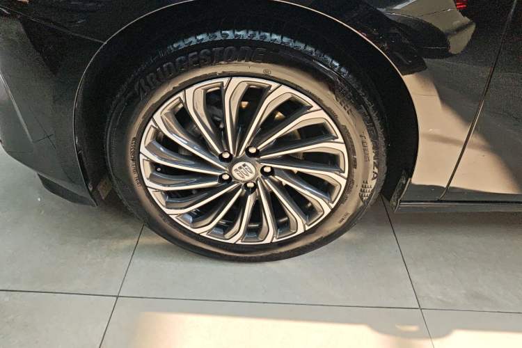 Used Buick LaCrosse 2023 28T Enjoyment Edition Left Front Wheel Hub