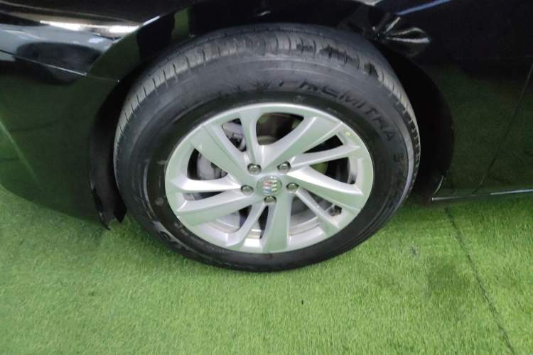 Used Buick LaCrosse 2023 Restyled 25T Cross-Country Edition Left Front Wheel Hub