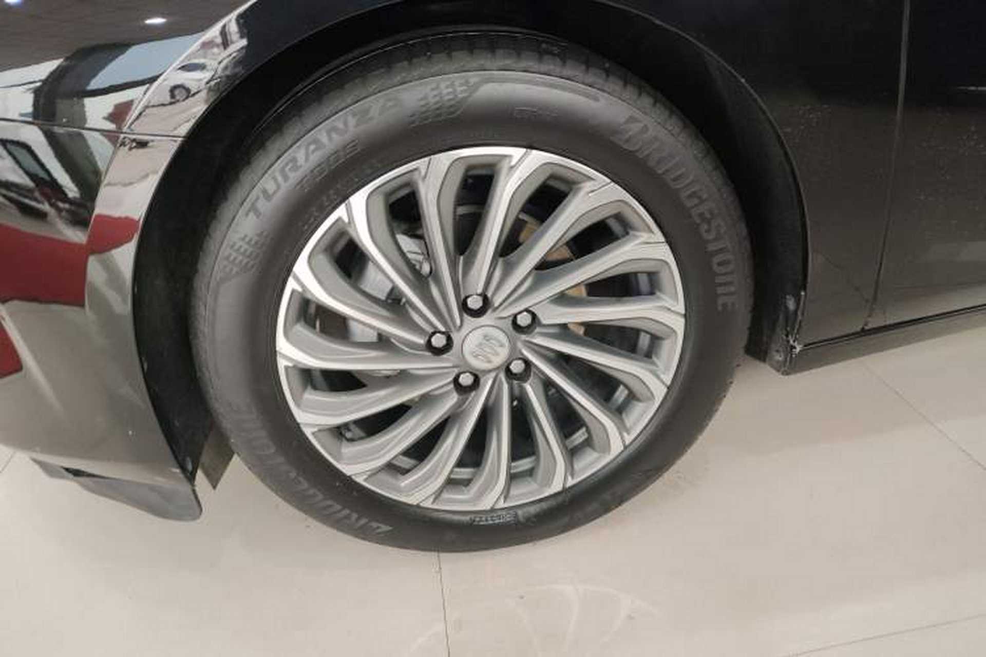 Used Buick LaCrosse 2023 28T Prestige Edition Left Front Wheel Hub
