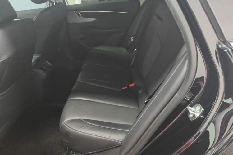 Used Buick LaCrosse 2023 28T Prestige Edition Left Rear Seat