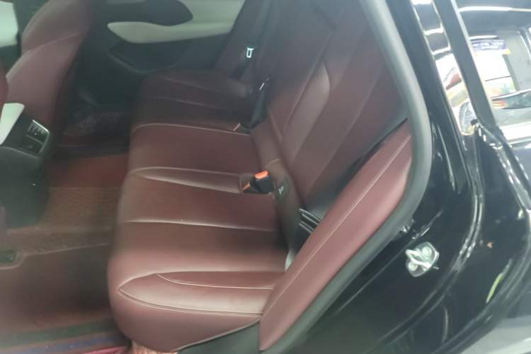 Used Buick LaCrosse 2023 28T Prestige Edition Left Rear Seat
