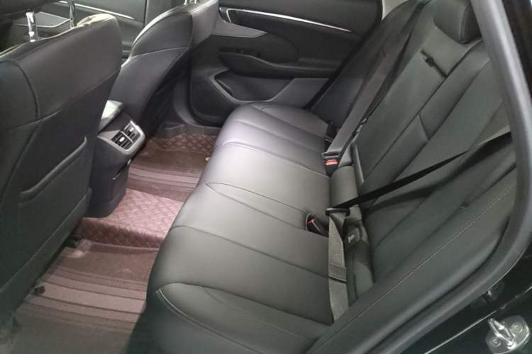 Used Buick LaCrosse 2023 Restyled 25T Cross-Country Edition Left Rear Seat