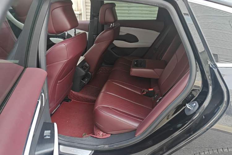 Used Buick LaCrosse 2023 28T Prestige Edition Left Rear Seat