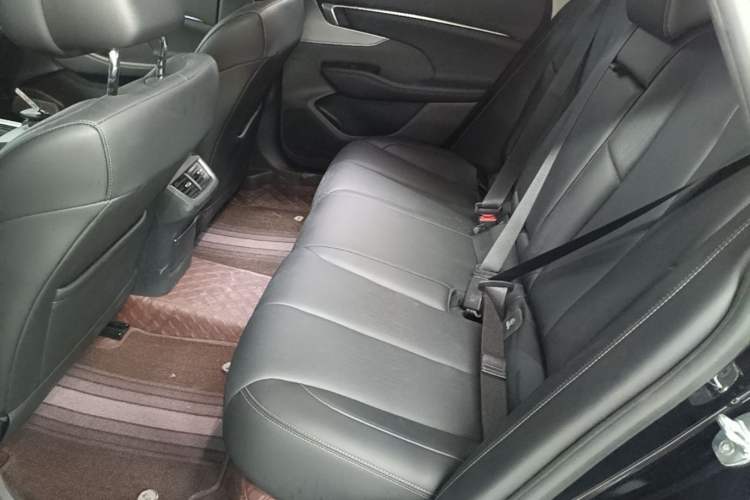 Used Buick LaCrosse 2023 Restyled 25T Cross-Country Edition Left Rear Seat