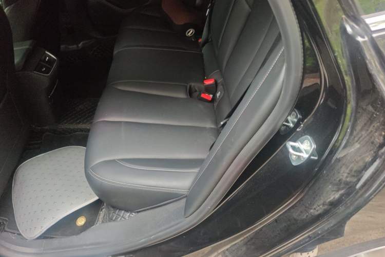Used Buick LaCrosse 2023 Restyled 25T Cross-Country Edition Left Rear Seat