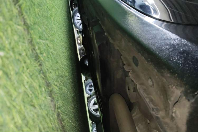 Used Buick LaCrosse 2023 Restyled 25T Cross-Country Edition Left Side Sill