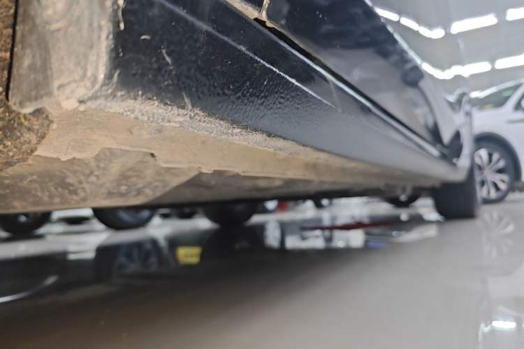 Used Buick LaCrosse 2023 28T Prestige Edition Left Side Sill