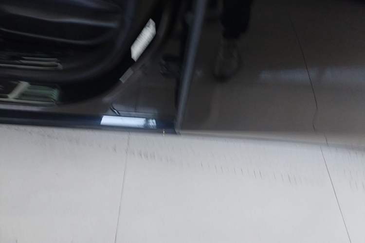 Used Buick LaCrosse 2023 28T Prestige Edition Left Side Sill