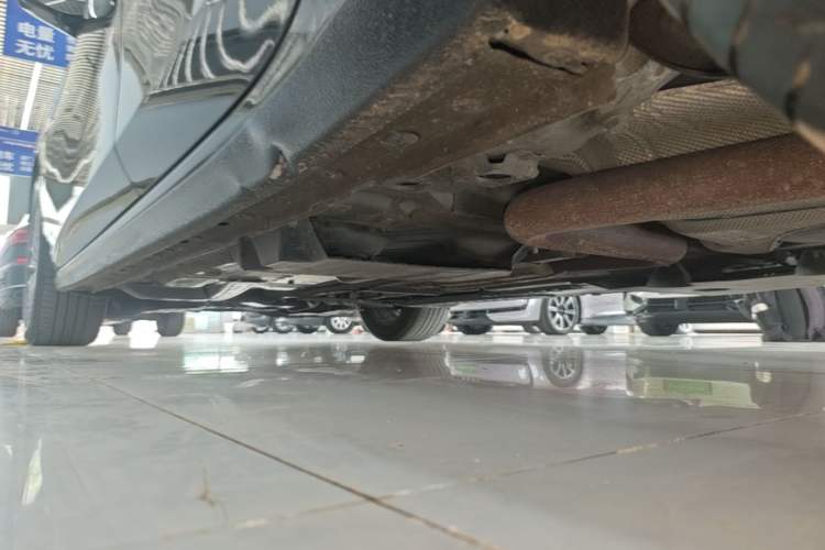 Used Buick LaCrosse 2023 28T Prestige Edition Left Side Sill