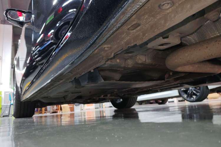 Used Buick LaCrosse 2023 28T Prestige Edition Left Side Sill