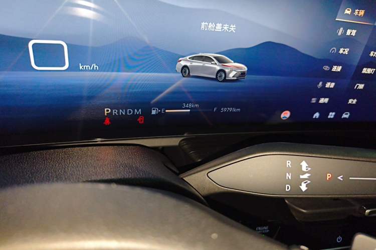 Used Buick LaCrosse 2023 28T Prestige Edition Odometer Close Up