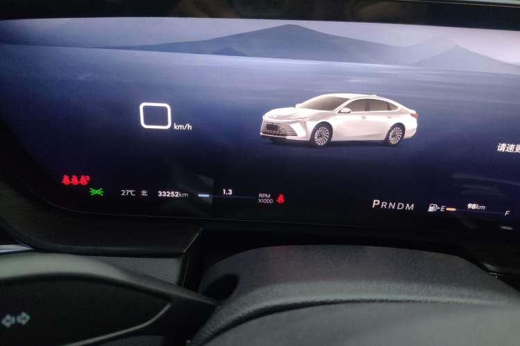 Used Buick LaCrosse 2023 28T Prestige Edition Odometer Close Up