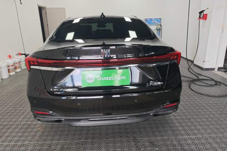 Used Buick LaCrosse 2023 28T Prestige Edition Rear