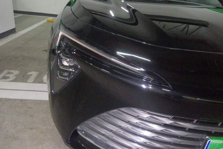Used Buick LaCrosse 2023 28T Prestige Edition Right Front Headlight