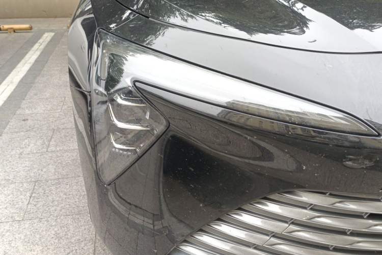 Used Buick LaCrosse 2023 28T Prestige Edition Right Front Headlight