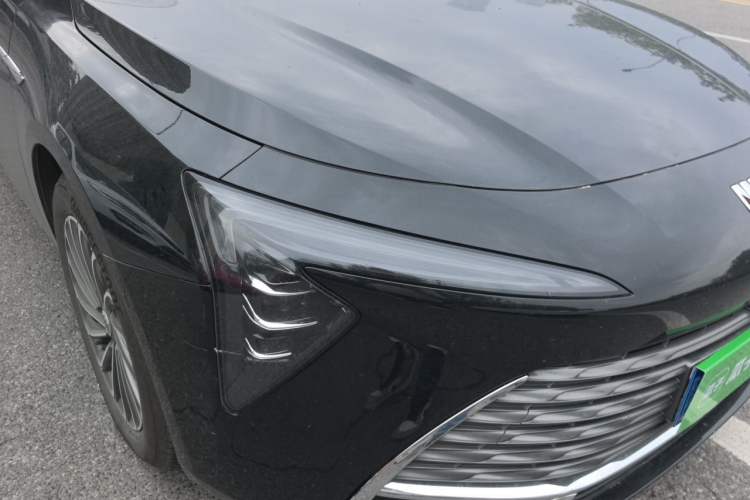 Used Buick LaCrosse 2023 28T Prestige Edition Right Front Headlight
