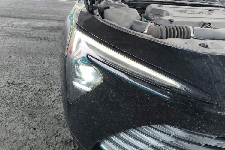 Used Buick LaCrosse 2023 28T Prestige Edition Right Front Headlight