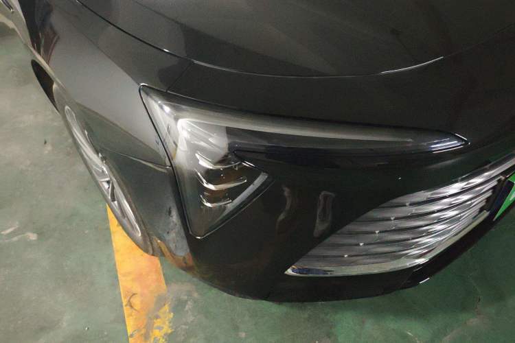 Used Buick LaCrosse 2023 28T Prestige Edition Right Front Headlight